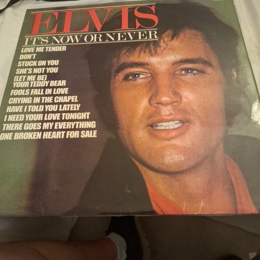 ELVIS PRESLEY ENGLISH ALBUM "IT'S NOW OR NEVER" CAMDEN CDS 1203